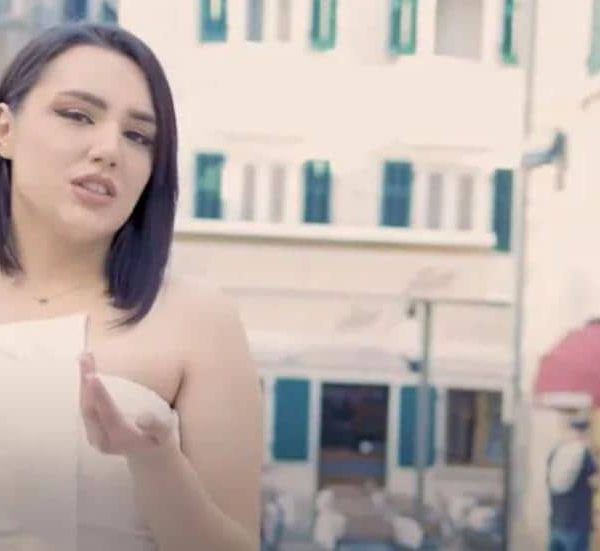 Kćerka Đorđa Balaševića napisala pjesmu za zvezdu Granda, pogledajte spot koji osvaja predivnim kadrovima