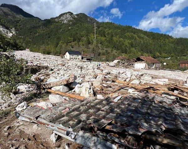 Ruševine u Donjoj Jablanici, Foto, Bljesak.info