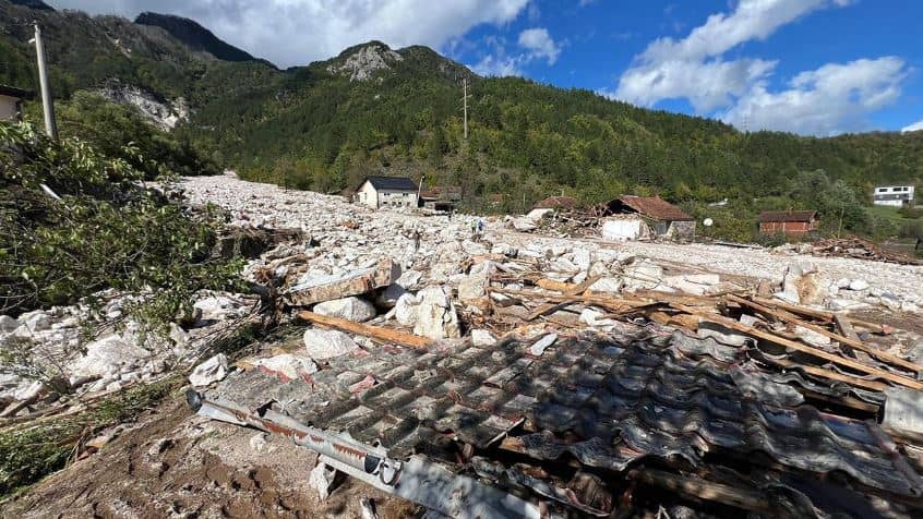 Ruševine u Donjoj Jablanici, Foto, Bljesak.info