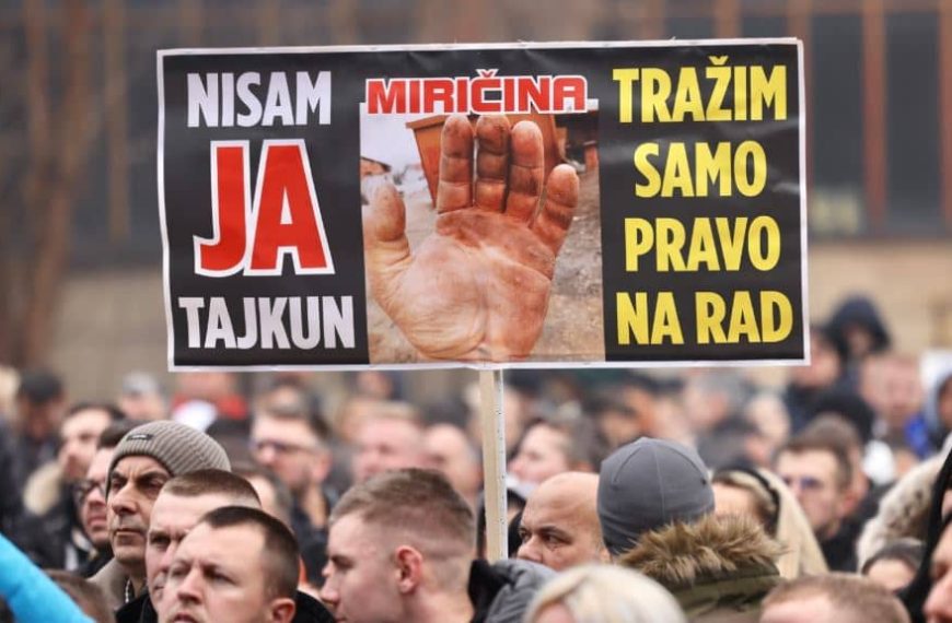 Završeni protesti ispred Vlade FBiH, evo detalja